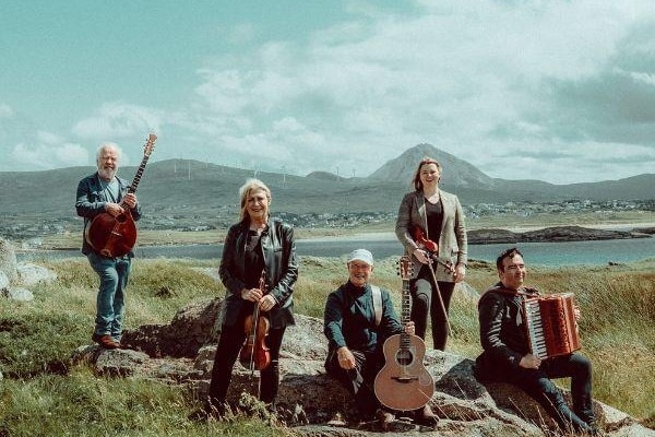 traditional irish bands